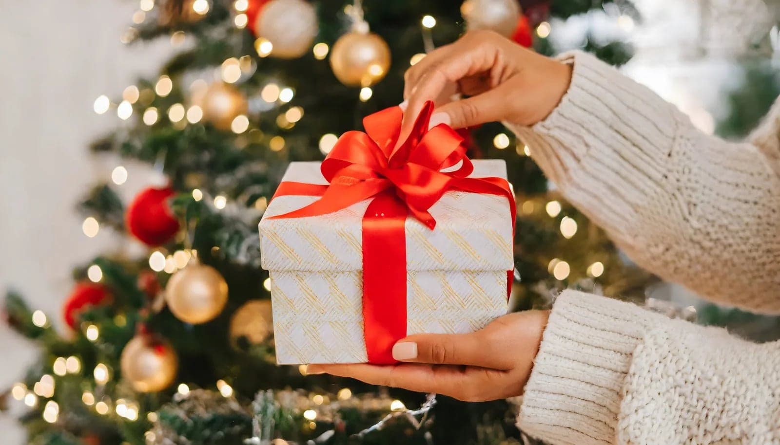 🎁 Топ 10 идеи за коледни подаръци за близки и приятели