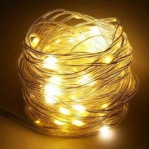 LED Коледни тънки светещи гирлянди в топъл цвят